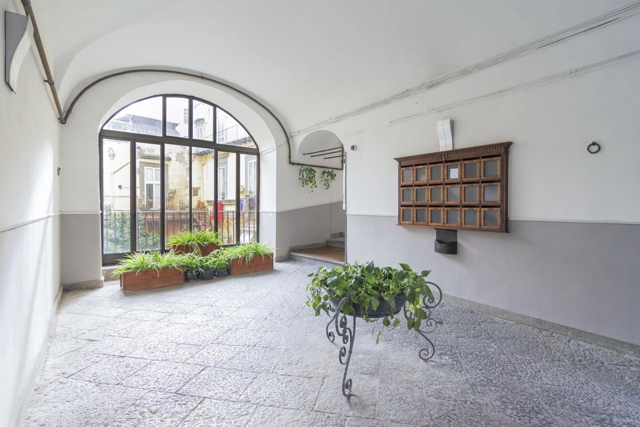 Apartamento Relais Nevel Ai Decumani Nápoles Exterior foto